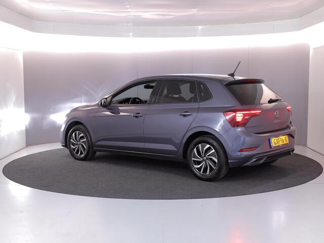 Volkswagen POLO 1.0 TSI Life Edition 95 pk | Verlengde garantie | Navigatie via App | Parkeersensoren achter | Achteruitrijcamera | Autom. airco | LED koplampen |