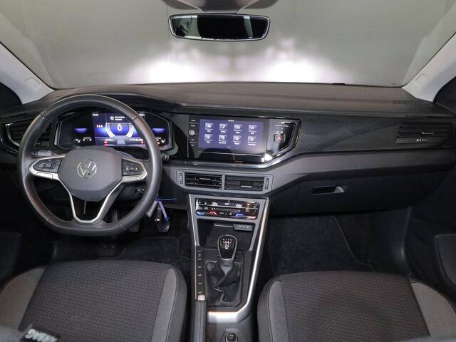 Volkswagen POLO 1.0 TSI Life Edition 95 pk | Verlengde garantie | Navigatie via App | Parkeersensoren achter | Achteruitrijcamera | Autom. airco | LED koplampen |