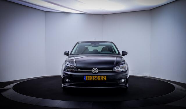 Volkswagen POLO 1.0TSI Highline Business R CARPLAY | LEDER | STOELVERW | ACC | NAVI | DAB | CLIMA | LMV 17''