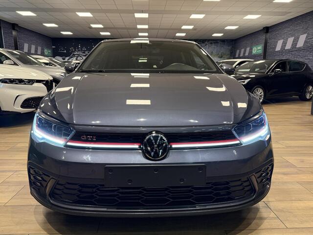 Volkswagen POLO 2.0 TSI GTI |CarPlay|Stoelverwarming|17" Inch lichmetaal|Sperdifferentieel (XDS)