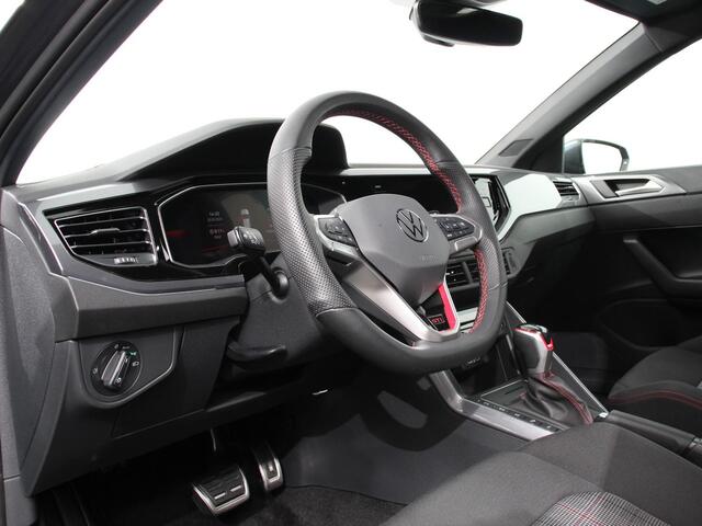Volkswagen POLO 2.0 TSI GTI Automaat | Apple Carplay / Android Auto | Parkersensoren V+A | Park Assist | Dodehoek Assistent | Adaptive Cruise Control | Verwarmde Voorstoelen | DAB+