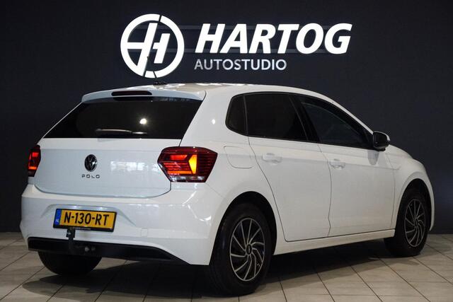 Volkswagen POLO 1.0 TSI Comfortline Automaat + STOELVERWARMING / TREKHAAK / APPLE CARPLAY