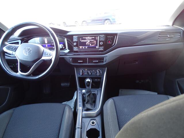 Volkswagen POLO 1.0 TSI Life Business AUTOMAAT | VOLLEDIG DIGITAAL INSTRUMENTENPANEEL | PARKEERSENSOREN | APPLE/ANDROID CARPLAY | ADAPTIEVE CRUISE CONTROL | STOELVERWARMING | KEYLESS GO