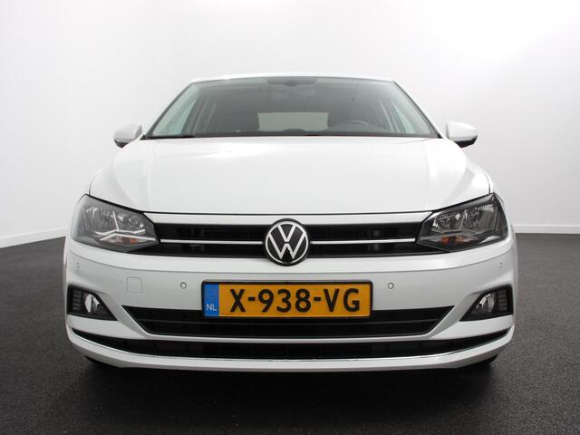 Volkswagen POLO 1.0 TSI 110pk Highline Plus DSG | Apple Carplay/Android Auto | Dab | Parkeer sensoren | Extra Getint Glas | Adaptive Cruise Control