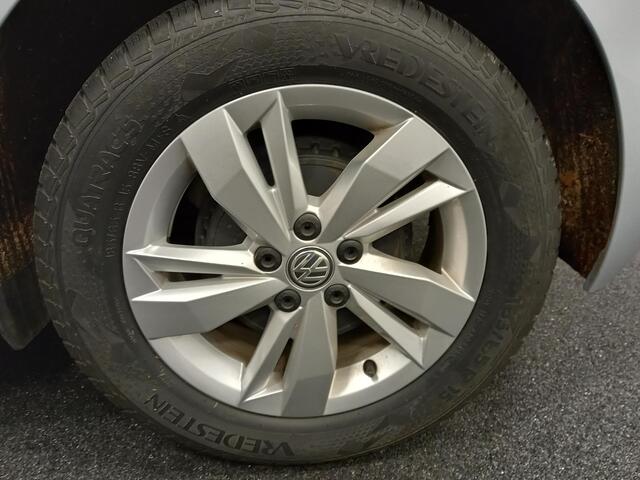 Volkswagen POLO 1.0 TSI DSG Comfortline Navigatie Climate Control Parkeer Sensoren DAB Extra Getint Glas Lichtmetalen velgen