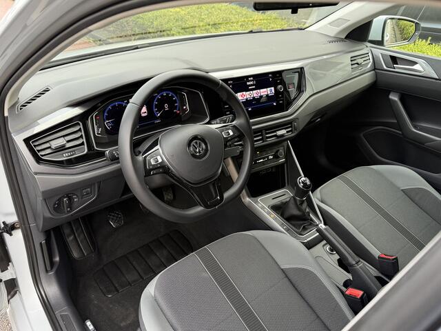 Volkswagen POLO 1.0 TSI Highline / NAVI / APP.Connect / PDC / 16"LMV