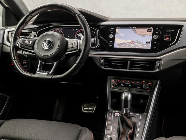 Volkswagen POLO 2.0 TSI GTI 200Pk Automaat (VIRTUAL COCKPIT, APPLE CARPLAY, GROOT NAVI, BEATS AUDIO, KEYLESS, SPORTSTOELEN, STOELVERWARMING, CRUISE, LED KOPLAMPEN, PARKEERSENSOREN, NIEUWSTAAT)