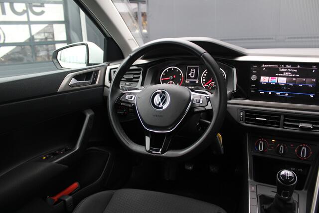 Volkswagen POLO 1.0 TSI Comfortline | incl. 12 maanden garantie | Adaptive cruise | Navi | Airco | Carplay | DAB+ | 15" LM velgen | Mistlampen voor | Isofix | Origineel NL auto | Dealer onderhouden |