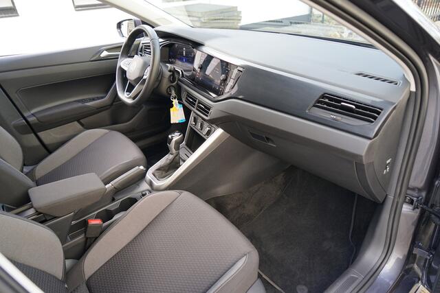 Volkswagen POLO 1.0 TSI Life Edition 17"Lichtmetaal, Carplay, Getint glas