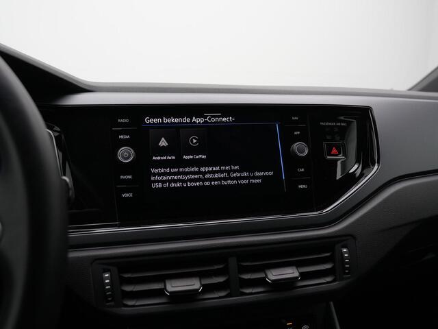 Volkswagen POLO 1.0 TSI 95 pk DSG R-Line | Panoramadak | IQ Light | Achteruitrijcamera | Stoelverwarming | Navigatie | Adaptive Cruise