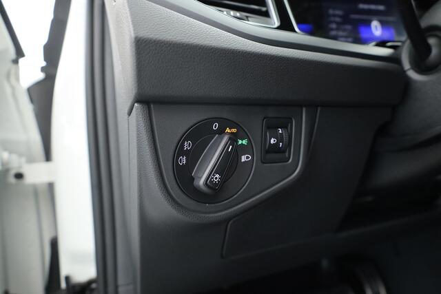 Volkswagen POLO 1.0 TSI R-Line DSG | Adapt. Cruise | Apple CarPlay & Android Auto | Trekhaak | Navi | 17"