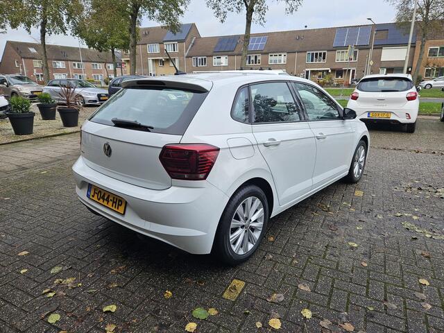Volkswagen POLO 1.0 TSI Highline AUTOMAAT/CLIMA/APPLE CARPLAY/ANDOID AUTO/LMV/ELEC RAMEN/
