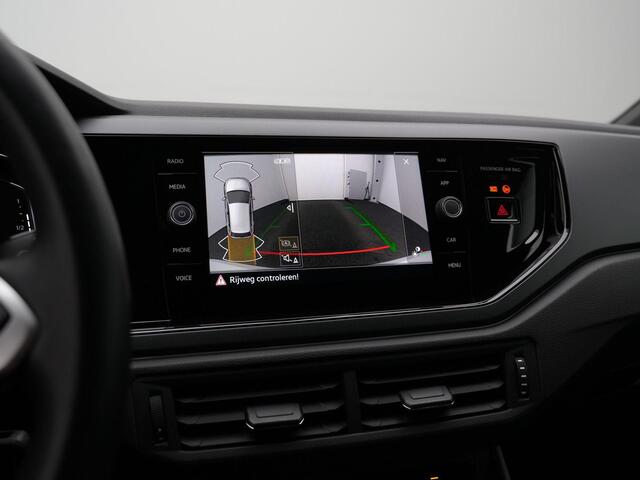 Volkswagen POLO 1.0 TSI 95 pk DSG R-Line Business | IQ Light | Achteruitrijcamera | Stoelverwarming | Adaptive Cruise