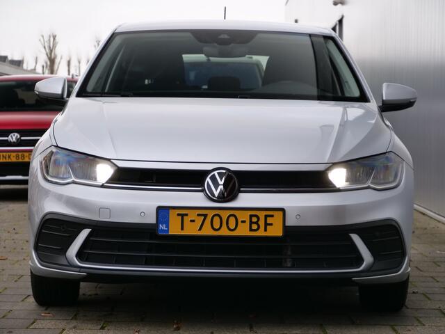 Volkswagen POLO 1.0 TSI Life 96 Pk Automaat Navigatie / Apple Carplay / PDC / Trekhaak
