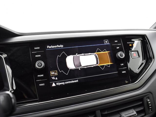 Volkswagen POLO 1.0 TSI 95pk DSG R-Line · Apple/Android Car Play · Navigatie · P-Sensoren · ACC · Climatronic · 16'' Inch · Garantie t/m 10-01-2027 of 100.000km
