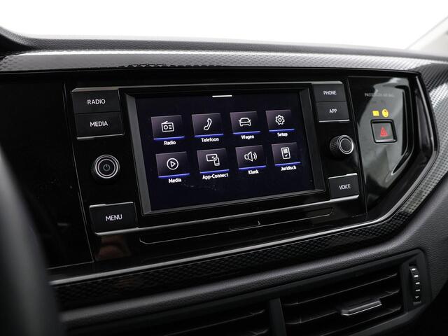 Volkswagen POLO 1.0 TSI 95pk Life · Apple/Android Car Play · P-Sensoren · DAB · ACC · Getint Glas · 15'' Inch · Garantie t/m 21-08-2027 of 100.000km