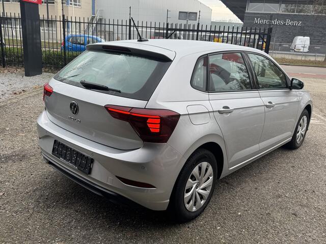 Volkswagen POLO 1.0 TSI Comfortline 1e EIGENAAR!! // FULL LED // APPLE CARPLAY / ANDROID AUTO // PDC V+A // CRUISE