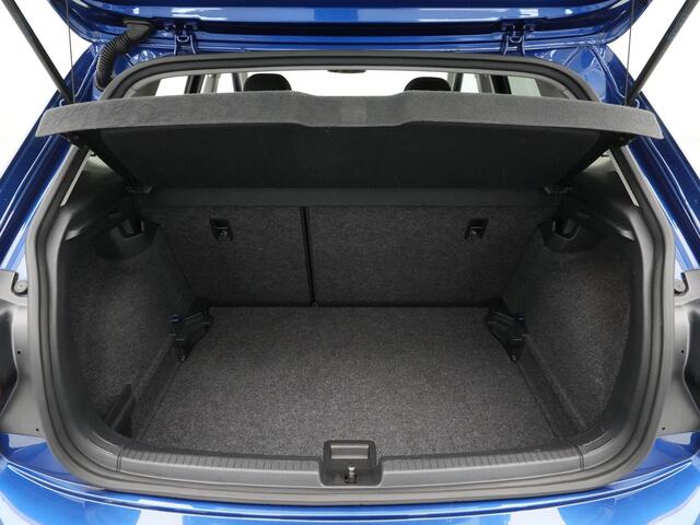 Volkswagen POLO 1.0 TSI DSG 96pk Automaat Highline Navigatie Pdc Carplay Acc Clima BdR Herstel