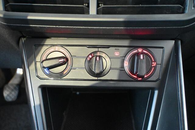 Volkswagen POLO 1.0 MPI Trendline Lichtmetaal Limiter Elektrisch pakket All in Prijs Inruil Mogelijk!