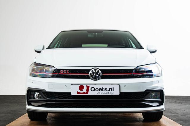 Volkswagen POLO 2.0 TSI GTI Panoramadak - ACC - Winterpakket - Spiegelpakket - Getinte Ruiten - Sound systeem Beats - Parkeerassistent - Licht/Zicht pakket - Proactieve inzittendenbescherming -