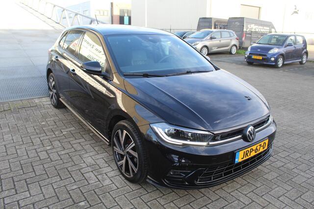 Volkswagen POLO 1.0 TSI 2x R-Line Automaat Navigatie/Virtual cockpit/Adaptive cruise control/Achteruitrijcamera/Parkeersensoren rondom/Apple carplay/Stoelverwarming/LED grill/IQ.light/Climate control/Draadloze telefoonlader/DAB/17''Lichtmetalen velgen