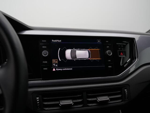 Volkswagen POLO 1.0 TSI 95 pk DSG Highline | Stoelverwarming | Adaptive Cruise | Navigatie | Virtual Cockpit | Leder/stof | Parkeersensoren voor/achter