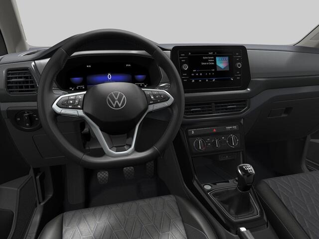 Volkswagen T-Cross Life Edition 1.0 TSI 95 pk 5 versn. Hand · Achteruitrijcamera · Draadloze telefoonlader · Velgen 'ventura', 17 inch lichtmetaal ·