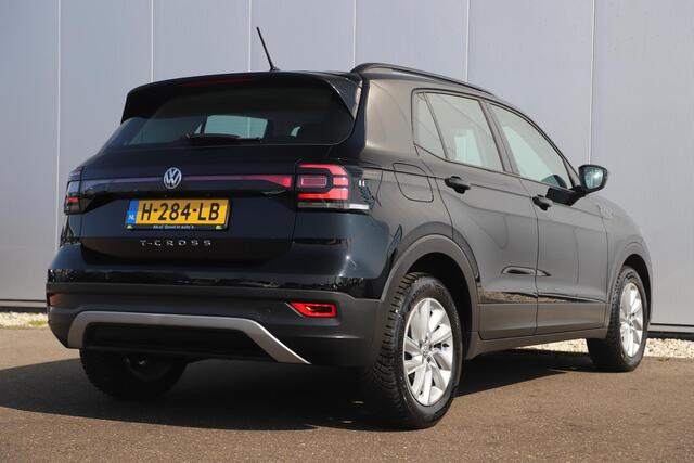 Volkswagen T-Cross 1.0 TSI Life Airco Stoelverwarming Parkeersensors Adaptive Cruise 16 inch LMV Radio Bluetooth | Carplay Android Mogelijkheid