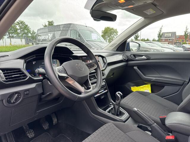 Volkswagen T-Cross 1.0 TSI Life | 95 pk | ACC | A-Camera | Navigatie |