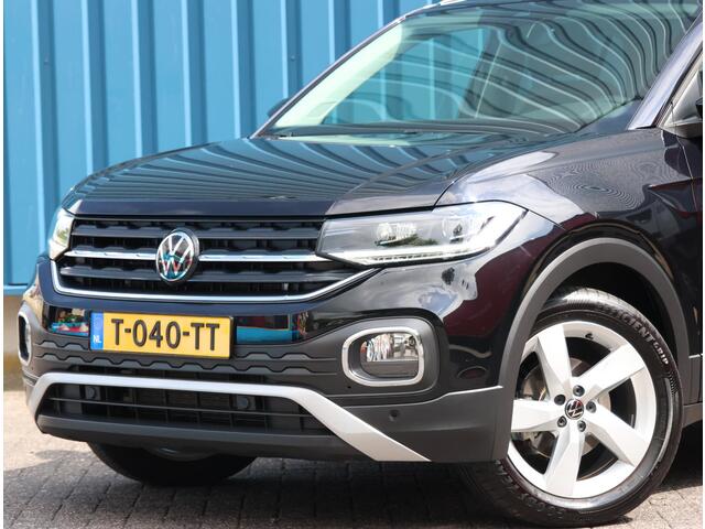 Volkswagen T-Cross 1.5 150PK TSI R-Line | AppleCarPlay/AndroidAuto | Adaptive Cruise Control | Camera | Virtual Cockpit | FULL LED | Dodehoekdetectie | Privacy Glass | Climate Control | Isofix | StoelVerwarming |