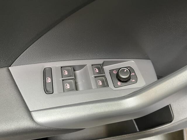 Volkswagen T-Cross 1.5 TSI R-Line / AUTOMAAT/ 150 PK/ 2X R-LINE/ ADAPT. CRUISE/ KEYLESS/ PARK. SENSOREN + CAMERA/ APP-CONNECT/ RIJ-MODI/ CLIMA/ NAVI/ 18" LMV/ DAB/ STOEL VERWARM./ DIGITAL DASH