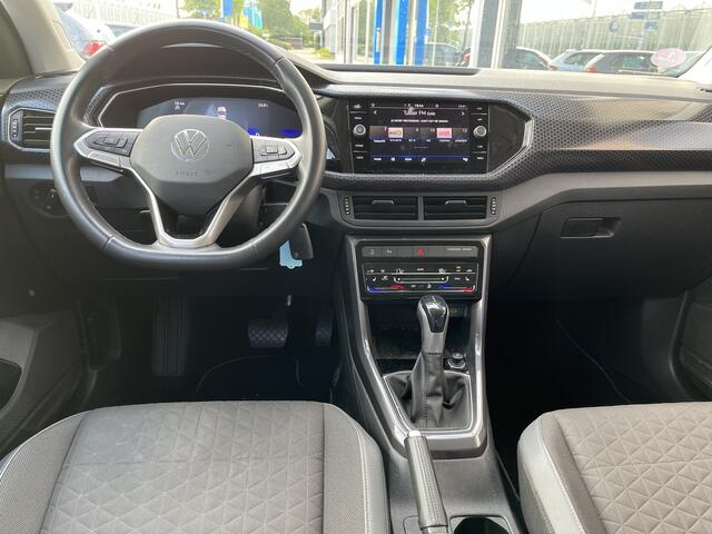 Volkswagen T-Cross 1.5 TSI Style / AUTOMAAT/ 150 PK/ PARK. SENSOREN + CAMERA/ APP-CONNECT/ CLIMA/ STOEL VERWARM./ 16" LMV/ ADAPT. CRUISE/ DAB/ DIGITAL DASH