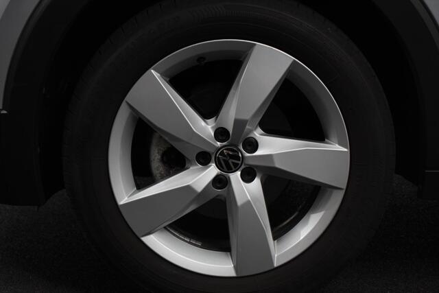 Volkswagen T-Cross 1.0 TSI 110pk DSG Style | Navigatie | Apple Carplay/Android Auto | Climate Control | Camera | Extra Getint Glas | Adaptive Cruise Control