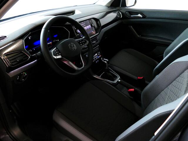 Volkswagen T-Cross 1.5 TSI 150PK STYLE PLUS LMV CARPLAY NAVI VIR.COCKPIT LED CAMERA STOELVERW. ADAP.CRUIS DAB 03/2024 "Volkswagen rijden begint bij Topautos.nl - 75 topmodellen direct op voorraad!"