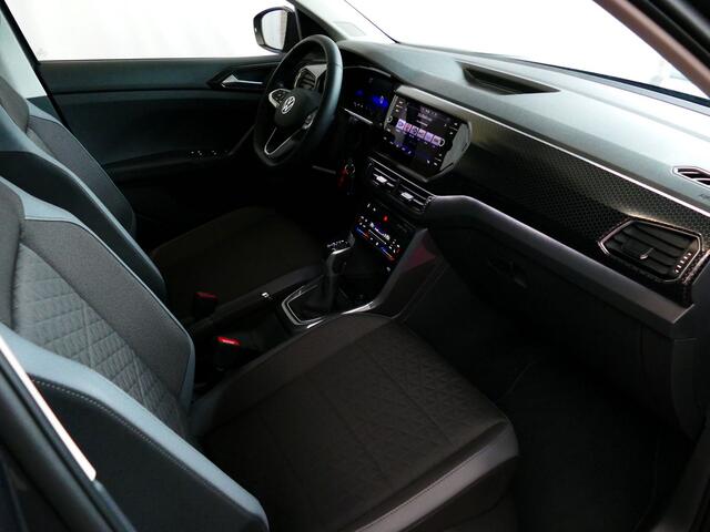 Volkswagen T-Cross 1.5 TSI 150PK STYLE PLUS LMV CARPLAY NAVI VIR.COCKPIT LED CAMERA STOELVERW. ADAP.CRUIS DAB 03/2024 "Volkswagen rijden begint bij Topautos.nl - 75 topmodellen direct op voorraad!"