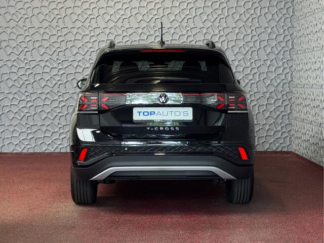 Volkswagen T-Cross TSI 115PK R-LINE EDITION TREKHAAK LED LMV IQ CAMERA STOELVERW ?2025? "Volkswagen rijden begint bij Topautos.nl - 75 topmodellen direct op voorraad!"