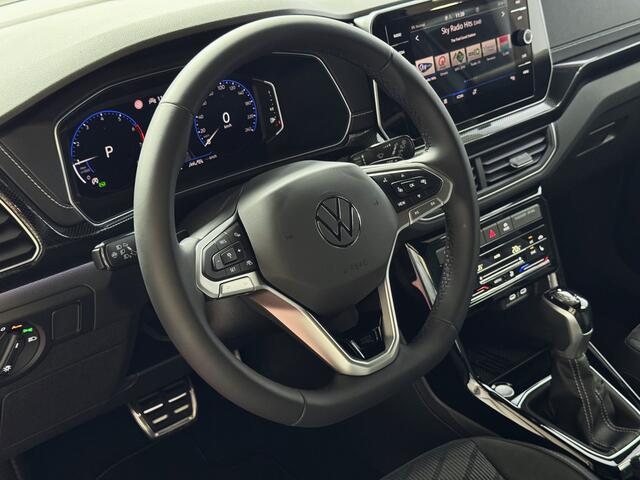 Volkswagen T-Cross 1.5 TSI 150PK R-LINE EDITION TREKHAAK LED KEYLESS LMV IQ CAMERA STOELVERW ?2025? "Volkswagen rijden begint bij Topautos.nl - 75 topmodellen direct op voorraad!"