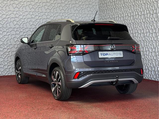Volkswagen T-Cross 1.5 TSI 150PK R-LINE EDITION TREKHAAK LED 18''LMV IQ CAMERA STOELVERW ?2025? "Volkswagen rijden begint bij Topautos.nl - 75 topmodellen direct op voorraad!"
