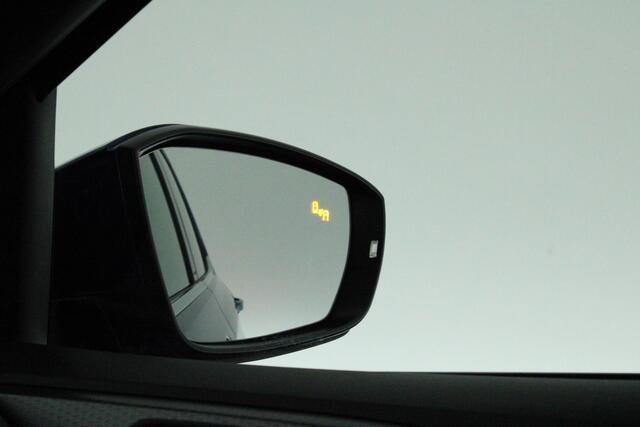 Volkswagen T-Cross 1.0 TSI 116pk DSG 2x R-Line Keyless Camera Led Virtual Cockpit Navigatie