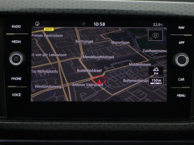 Volkswagen T-Cross 1.0 TSI Style Two-Tone Automaat | 1e eigenaar | Navigatie | Stoelverwarming | Camera |