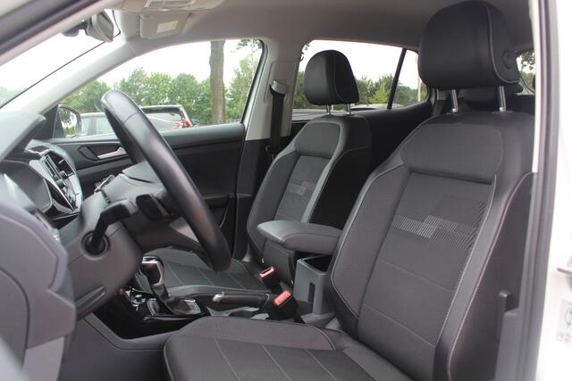 Volkswagen T-Cross 1.0 TSI Style / Trekhaak / Navigatie / Parkeerhulp V+A / 18'' / LED Koplampen / Dodehoek / Stoelverwarming / Apple CarPlay / ACC
