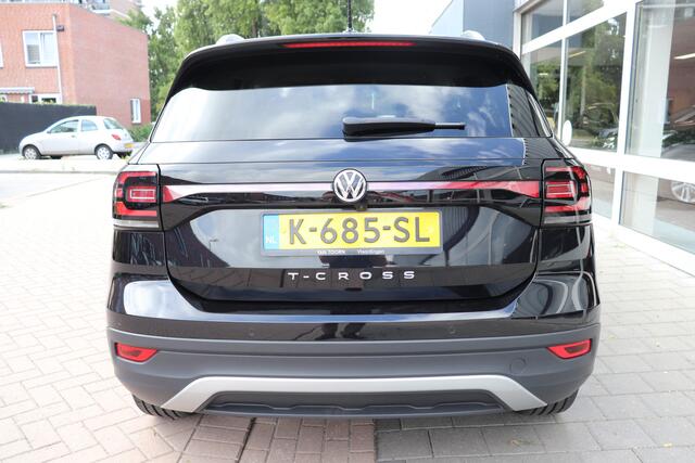 Volkswagen T-Cross 1.0 TSI Style automaat. Navigatie, Full-led, 18"lm.