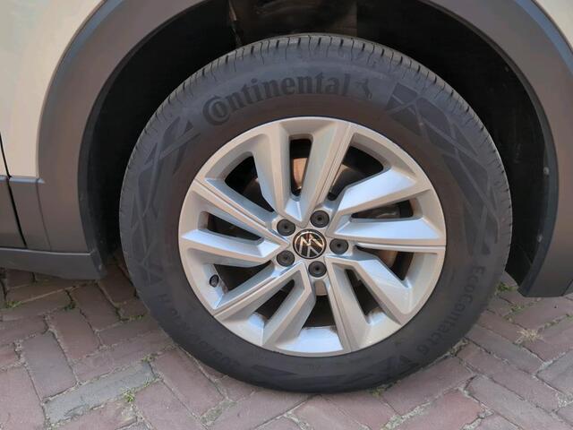 Volkswagen T-Cross 1.0 TSI Life / PARK. SENSOREN + CAMERA/ ADAPT. CRUISE/ APP-CONNECT/ NAVI/ AIRCO/ DAB