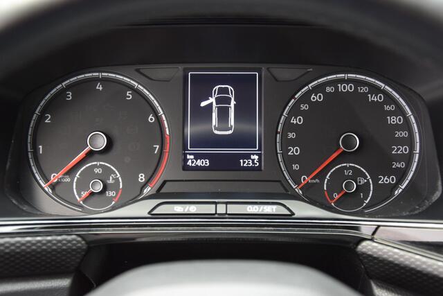 Volkswagen T-Cross 1.0 TSI 96PK Life Business | Org. NL | BOVAG Garantie | Automatische Airco | Adaptive Cruise Control | Parkeersensoren V&A | Navigatie |