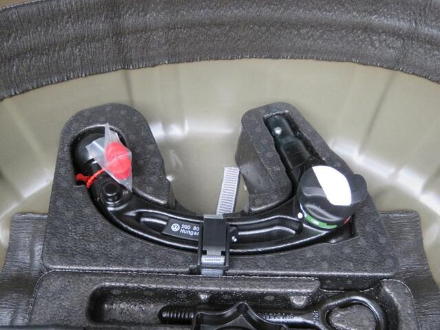 Volkswagen T-Cross 1.0 TSI 115PK DSG-aut. GOAL / Trekhaak / Navi / Stoelverw. / 17 Inch / FABRIEKS garantie