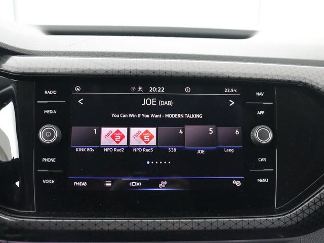 Volkswagen T-Cross 1.0 TSI R Line | Stoelverwarming | Camera | Trekhaak | Virtual Cockpit | Carplay | Adaptive cruise | Climate control | Full LED