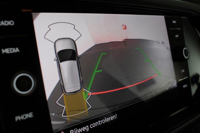 Volkswagen T-Cross 1.0 TSI Life 110pk Camera/Adapt.Cruise/Navi/Sensoren voor+achter