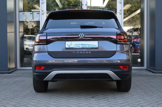 Volkswagen T-Cross 1.5 TSI 150PK Active, Navi, Clima, Apple Carplay/ Android Auto, etc.