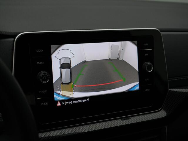 Volkswagen T-Cross 1.0 TSI 115 pk DSG R-Line Edition | IQ Light | Stoelverwarming | Achteruitrijcamera | Adaptive Cruise | 17 inch