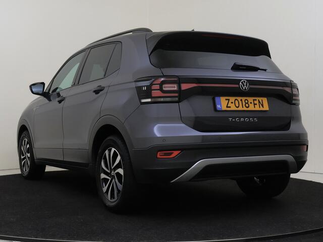 Volkswagen T-Cross 1.0 TSI Go | Navigatie | Parkeerhulp | Carplay | Stoelverwarming |